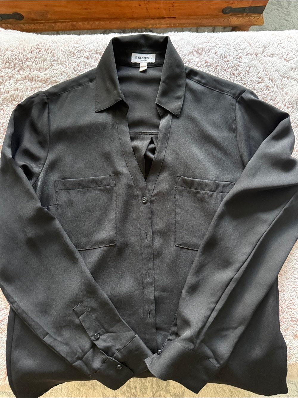Express Men’s Black Long-Sleeve Casual Button-Down Shirt